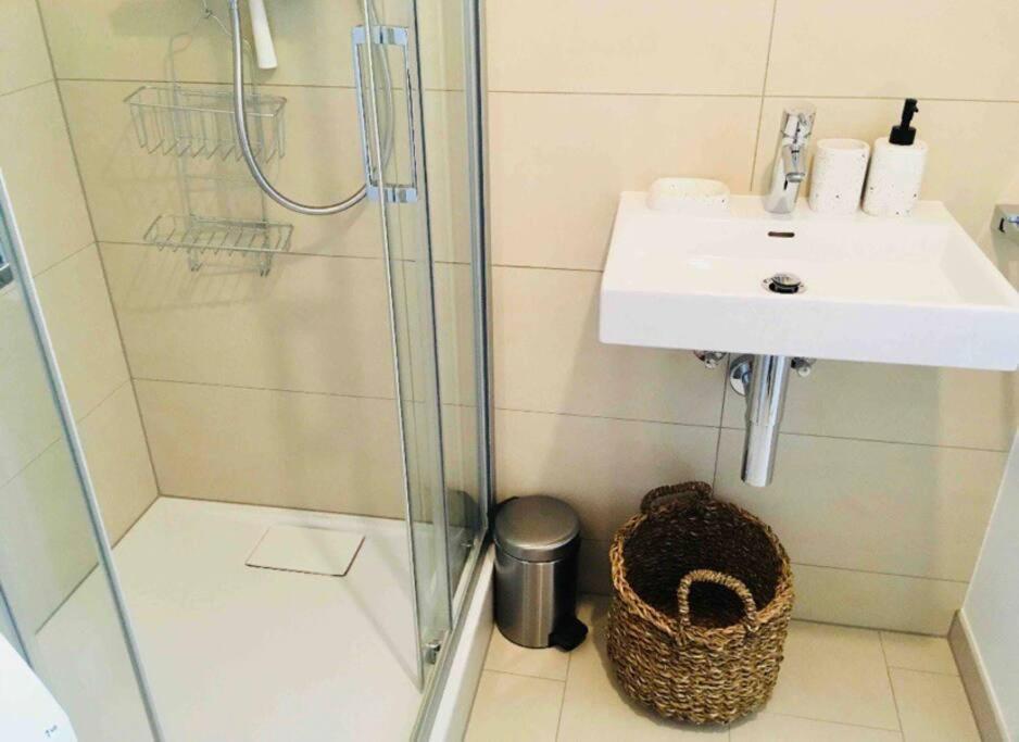 Chic 2 Bedrooms Flat In Center W Terrace&parking Apartment Luxemburg
